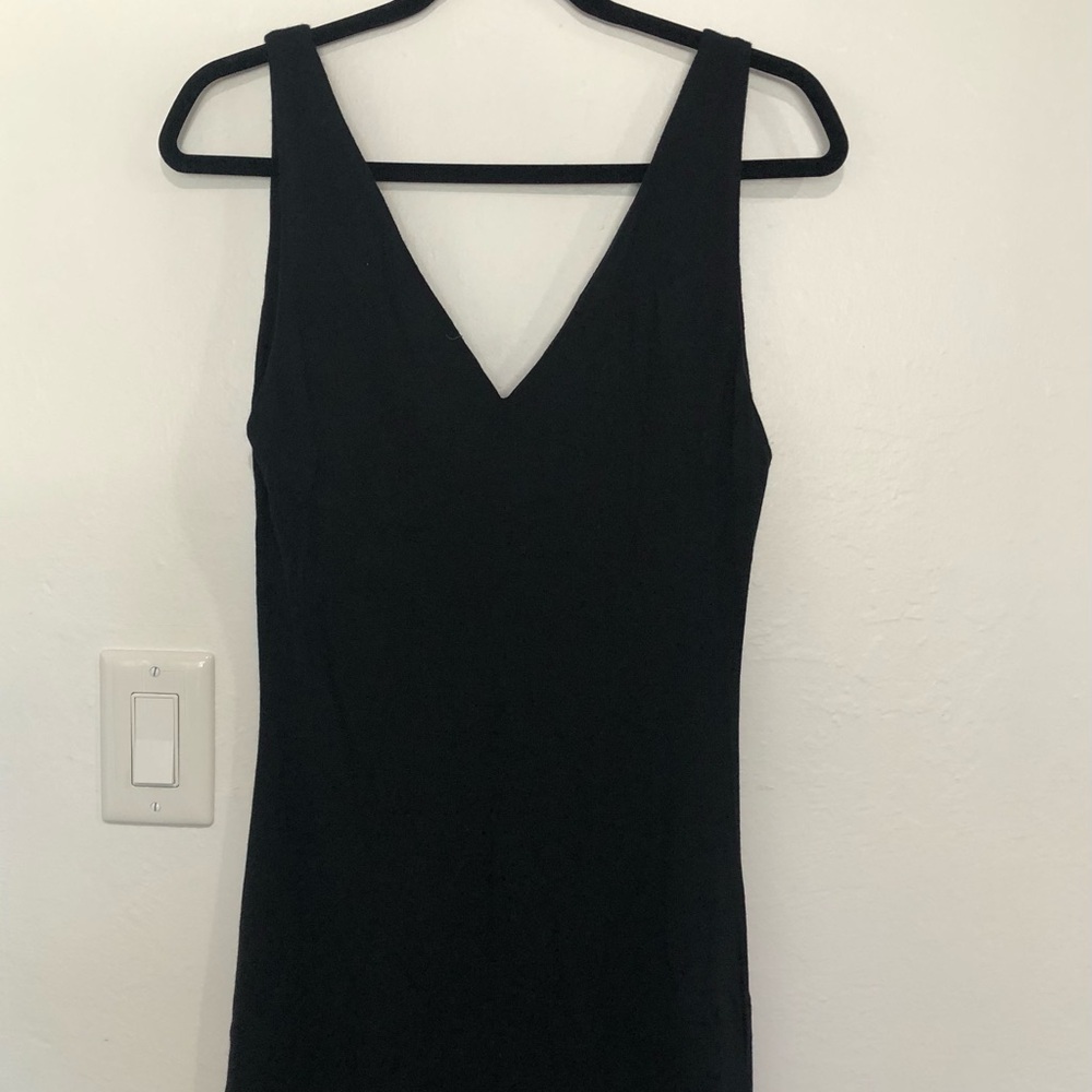 Ralph Laure blue label wool dress, black, size S, length 60”, V-neck front/back.